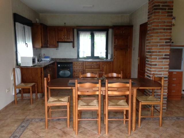 Casa Llampedro Villa Canales  Ngoại thất bức ảnh